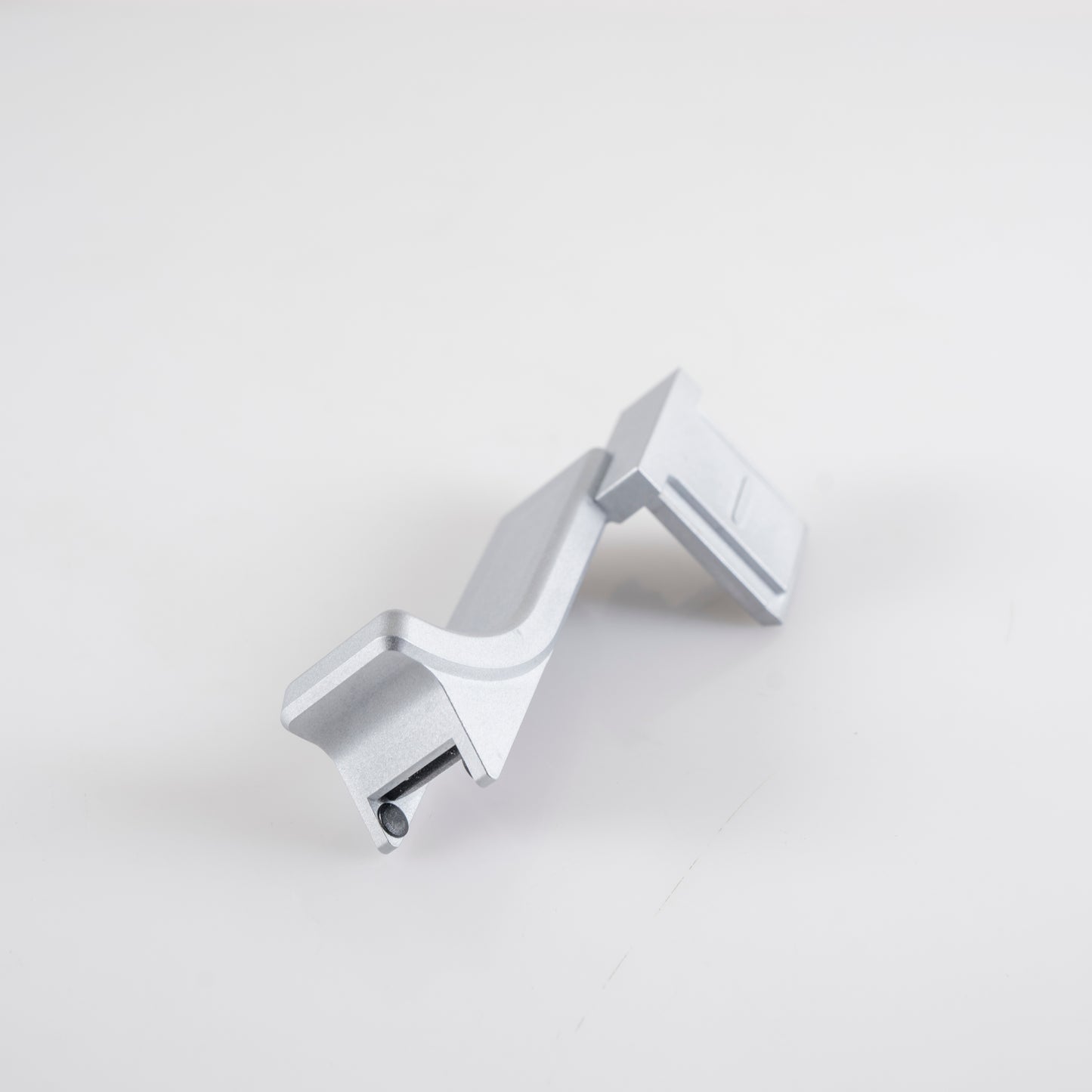 Leica Thumb Support Silver 24015 Thumbs up for M10 #88668