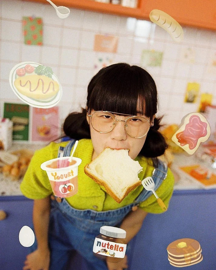 A Girl Has Film 'Breakfast Time' ISO200 135 Speical Efffect Color Negative Film 36exp