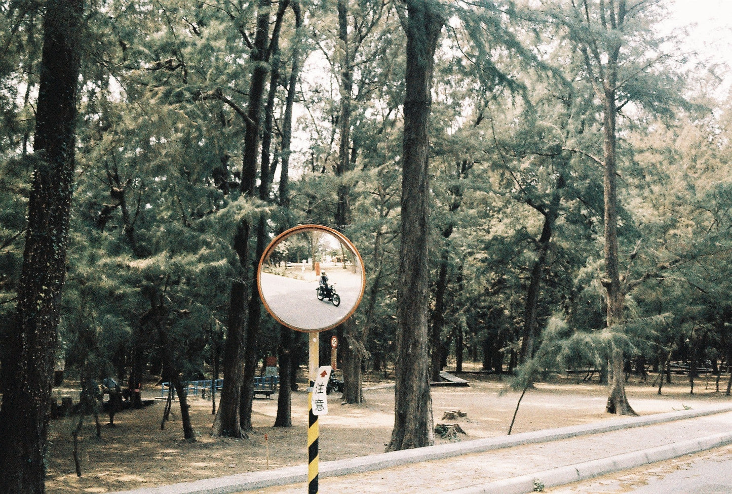 Retocolor Glow 400 135 Color Negative Film 27EXP