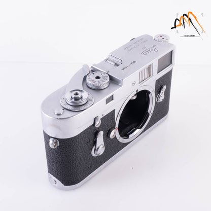 Leica M2 Silver Film Rangefinder Camera #87857