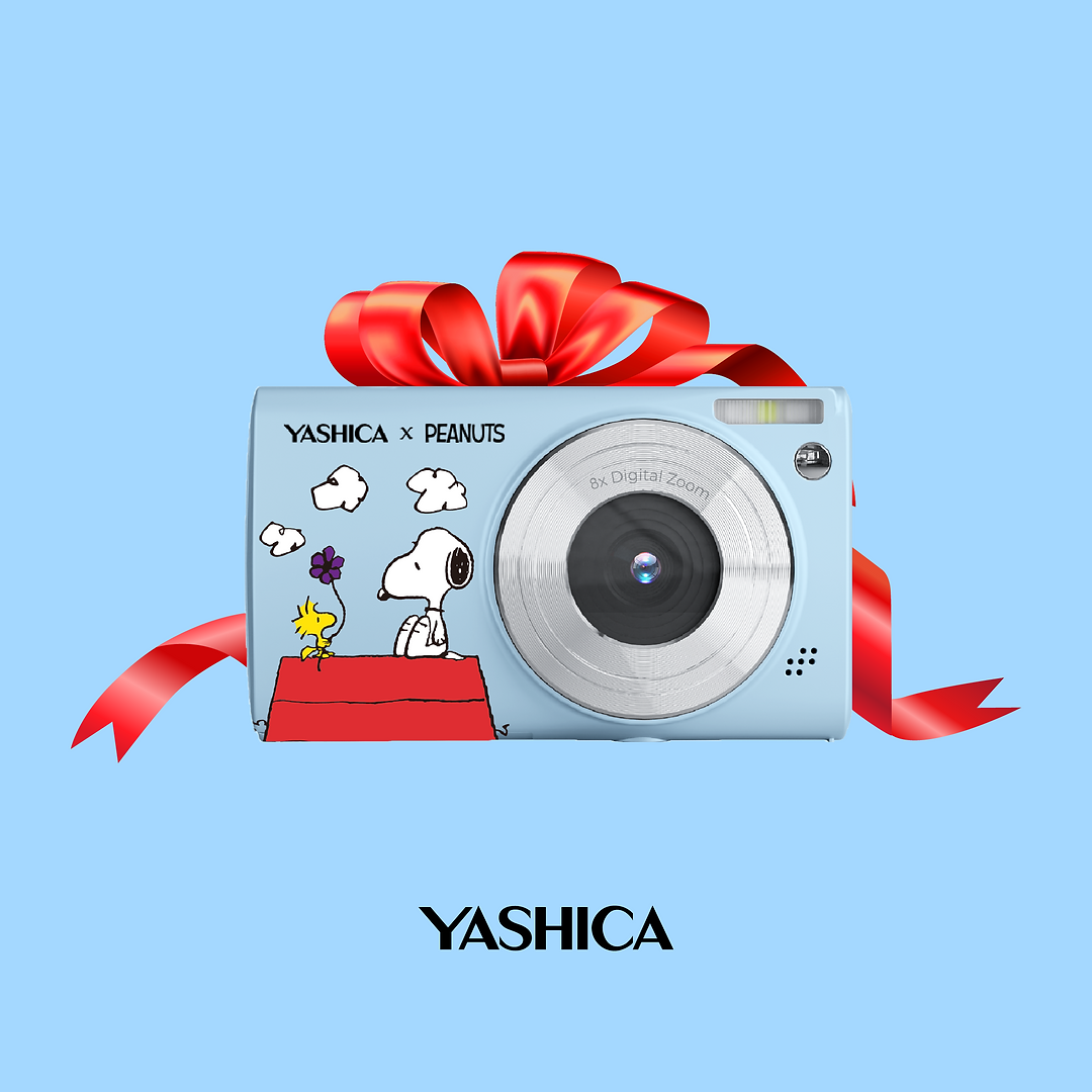 Yashica DG-10SP Snoopy Blue Sky/Sage