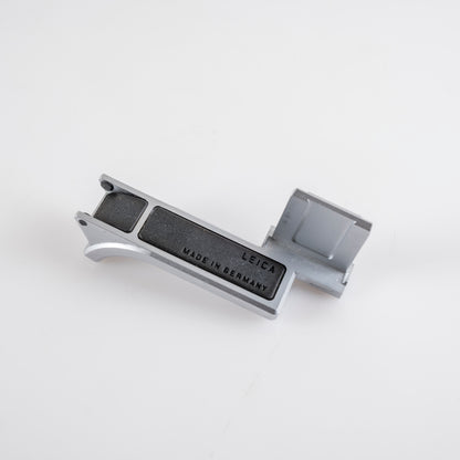 Leica Thumb Support Silver 24015 Thumbs up for M10 #88667