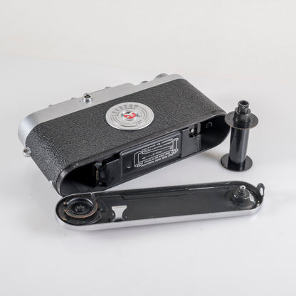 Leica IG Silver Film Screw Mount Rangefinder Camera #11906
