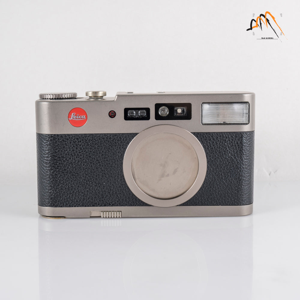 Leica CM Film Camera 18130 #11726