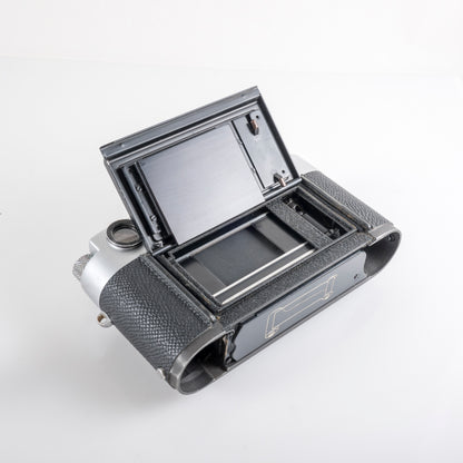 Leica M2 Silver Film Rangefinder Camera #11952