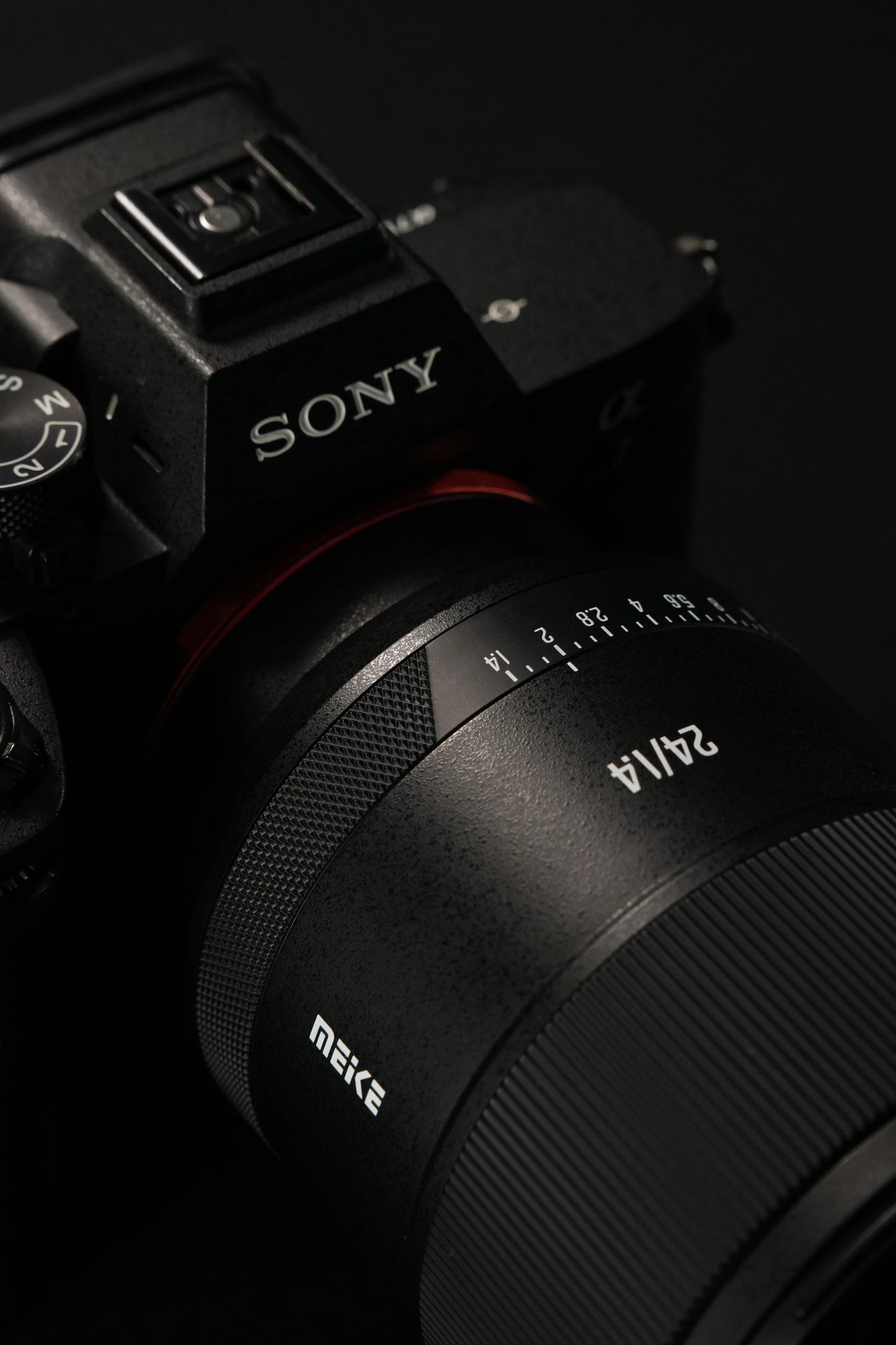 Meike 24mm F1.4 Mix E/L-Mount AF Full Frame Lens