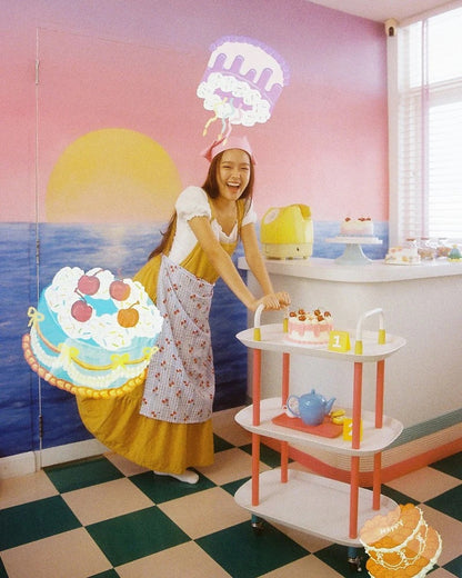 A Girl Has Film 'A Girl Bake Cake'  ISO200 135 Speical Efffect Color Negative Film 36exp