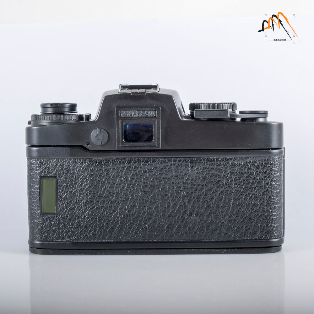 Leica R4 Film SLR Camera #11771
