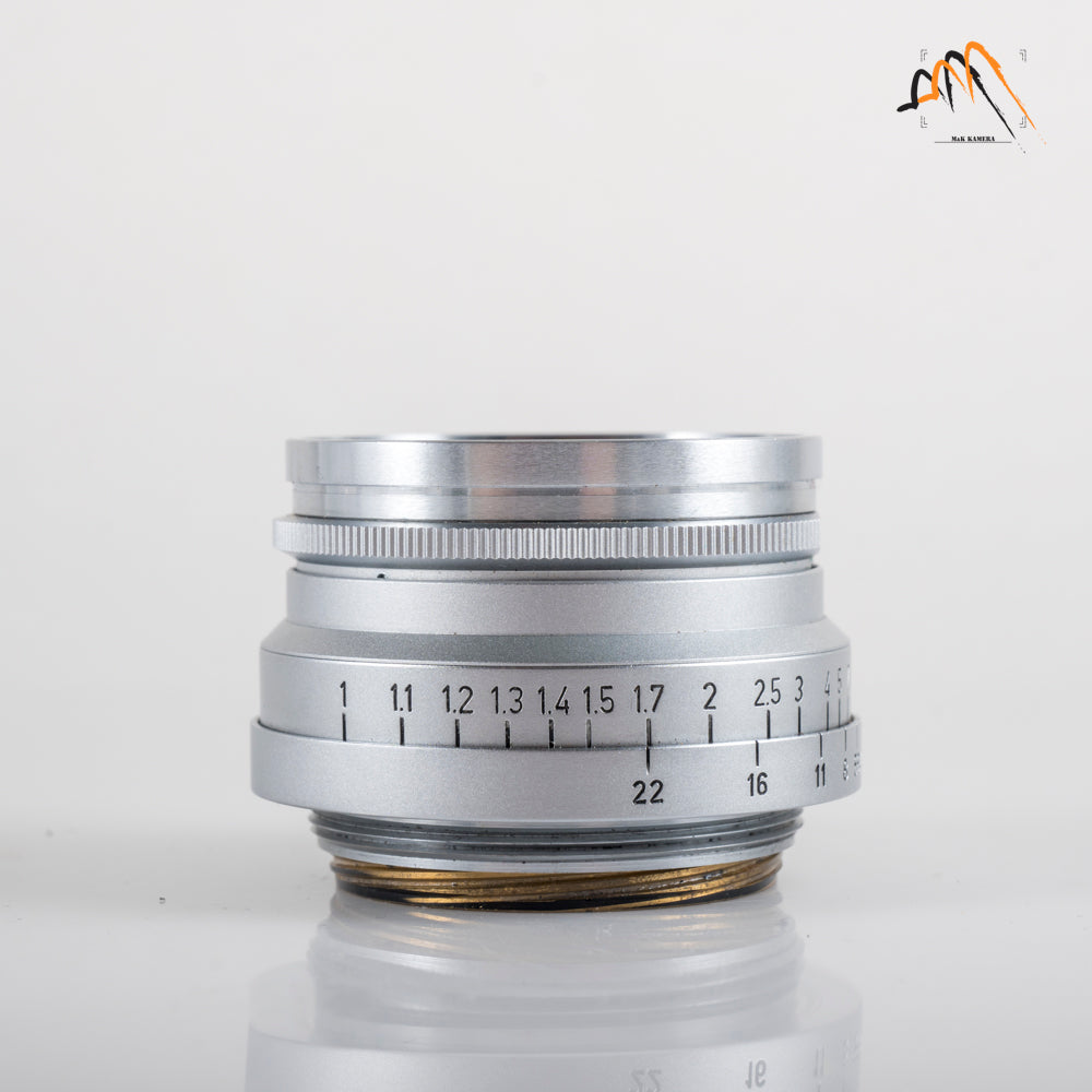 LEITZ Leica Summaron L39 35mm/F3.5 E39 Silver Lens Yr.1958 LTM Germany #11784