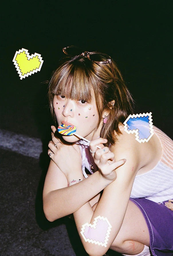 A Girl Has Film 'Catch Me If You Can'  ISO200 135 Speical Efffect Color Negative Film 36exp