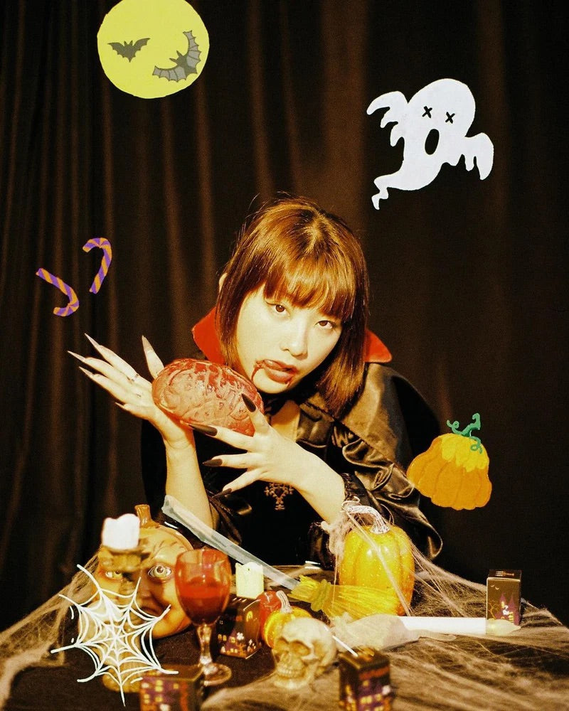 A Girl Has Film 'Halloween'  ISO200 135 Speical Efffect Color Negative Film 36exp